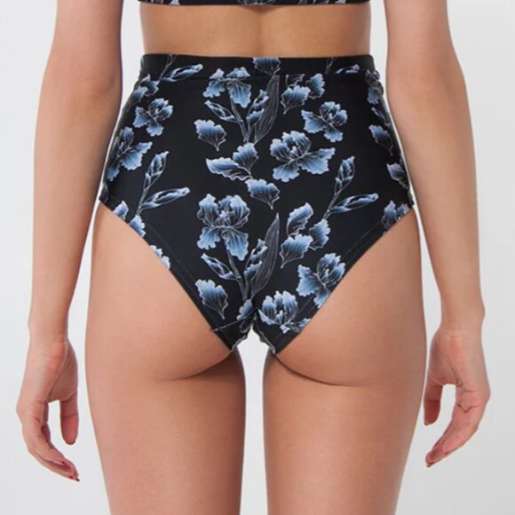 Like New Pole Addict Dahlia Set - Size S - Floral Print - Picture 9 of 11